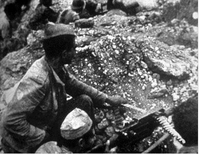 Ethiopian soldiers fortifying Addis Ababa